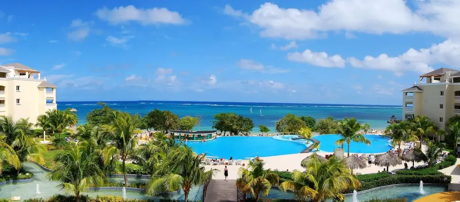 Doctor's Cave Beach, Montego Bay