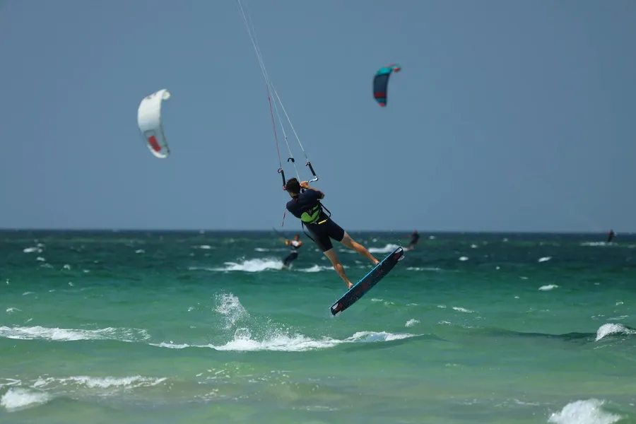 Kitesurfing