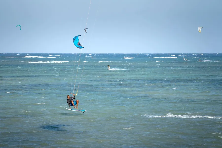 Kitesurfing