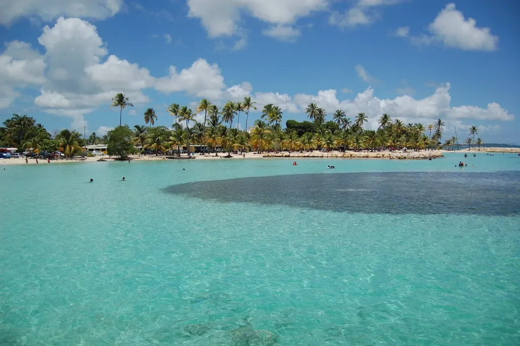 Plage de la Caravelle, Sainte-Anne
