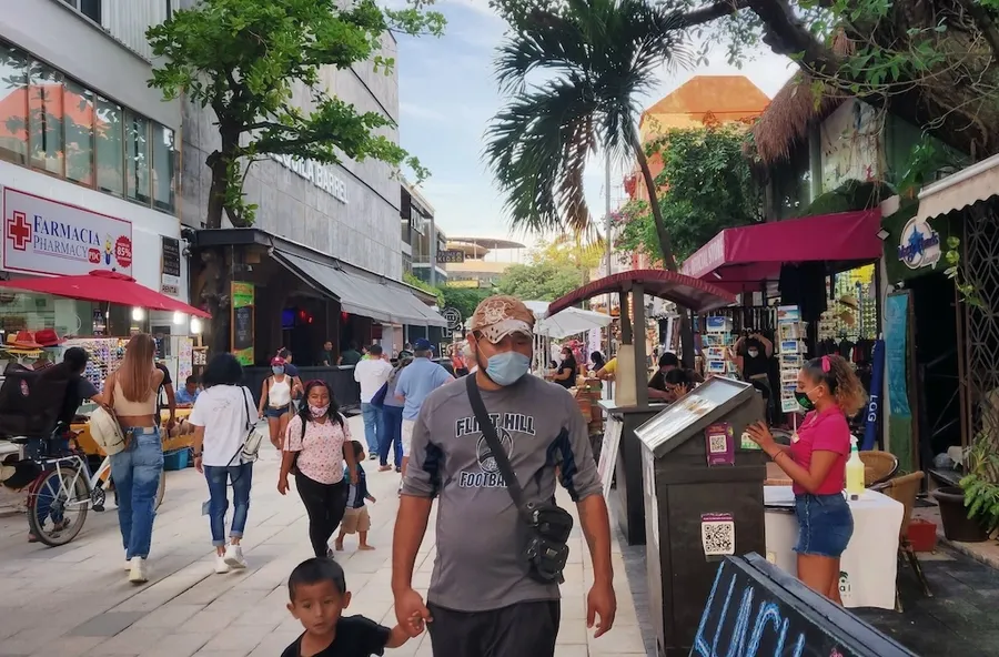Quinta Avenida, Playa del Carmen