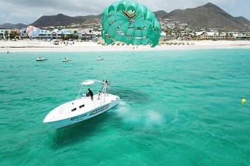 Parasailing Orient Bay Beach Sint Maarten
