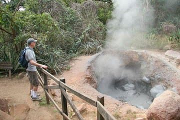 Caminata por el volcán, natación en cascada y aguas termales Combo on Rincón de la Vieja