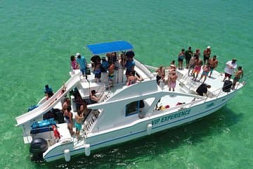Caribbean Party Boat por Renny Travel