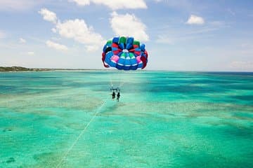 Avventura in parapendio da Providenciales a Turks e Caicos