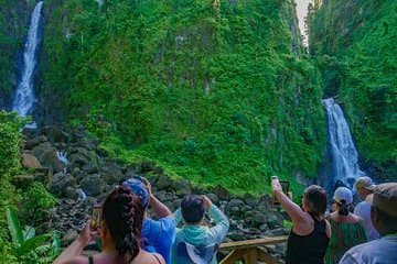 Cascata E Champagne Reef Adventure