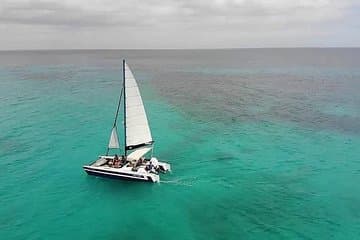 Crucero de esnórquel en catamarán en Barbados con almuerzo y barra libre