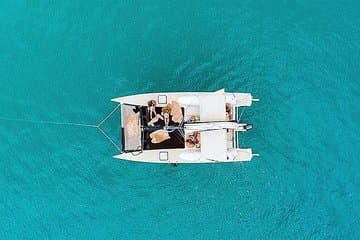 Cruzeiro de mergulho com catamarã em Barbados com almoço e bar aberto