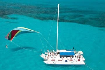 Catamarano per Isla Mujeres: snorkeling a MUSA, spiaggia nord e buffet