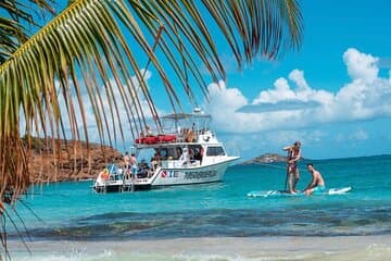 Tour de día completo de snorkel a la isla Culebra con almuerzo