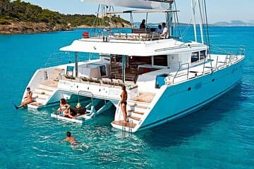 Croisière festive à Dunn's River Falls, Blue Hole avec plongée en apnée, boissons gratuites