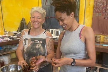 Puerto Viejo dà lezioni di preparazione al cioccolato. Dai fagioli ai bar, prendi cioccolatini!