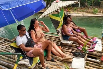 Rafting de rivière en bambou à Ocho Rios