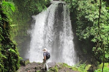 Lodge et sentiers de l'observatoire Arenal