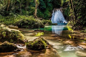 Blue Hole e Bamboo Rafting