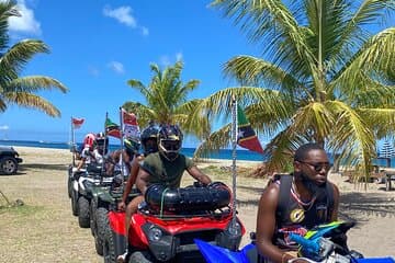ATV-Ausflug durch die Strände und Berge von Nevis
