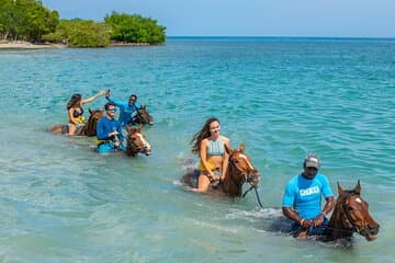 Jamaica All-Access Adventure Pass à Ocean Outpost