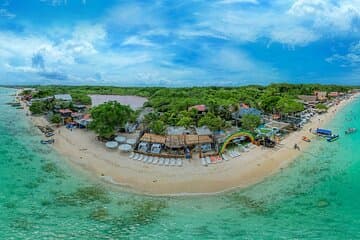 Full Day Tour of 5 Must-See Places in the Rosario Islands