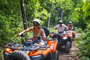 Quad-Einzeltour, Tulum-Ruinen und unterirdische Cenote ab Cancun