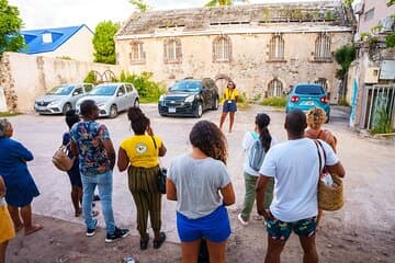 Historical Guided Walking Tour of Marigot by ISLAND FRIEND