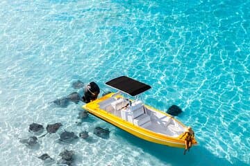 Passeios de barco particulares: personalize sua aventura em Grand Cayman!
