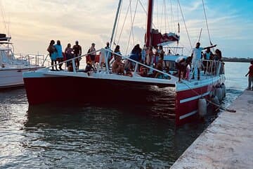 Katamaran Party Cruise und Schnorcheln in Montego Bay Open Bar + DJ