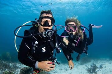 Buceo en tierra guiado en el Parque Marino Bonaire con 2 inmersiones