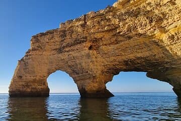 De Faro: Excursão de barco para Benagil Cave & Arches of Praia da Marinha