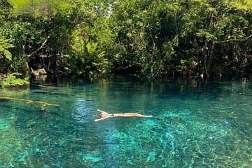 Mar Caribe y Laguna Azul