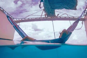 Private Catamaran charter Natação vela snorkel cliff jumping SUP