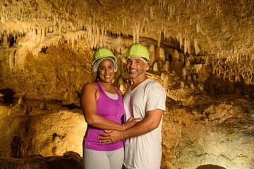 Harrison's Cave Tram Exploration & Enchanted Garden - Excursão a pé