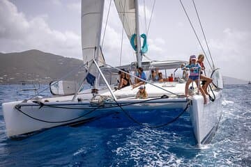 Jost Van Dyke, White bay & Sandy Spit Sailing tour en la BVI