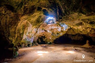 Aruba Natural Wonders Caves and Natural Pool Jeep Tour