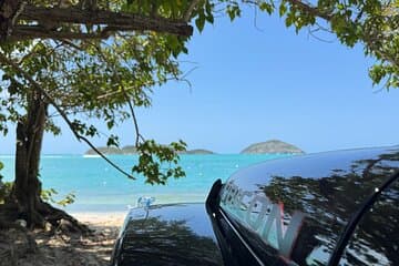 Aventura privada en jeep al aire libre con sol trópico – playas ocultas