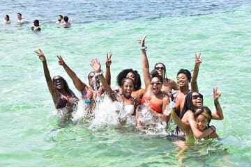 2025 Hip Hop Party Boat Open Bar und Beach Bar in Punta Cana