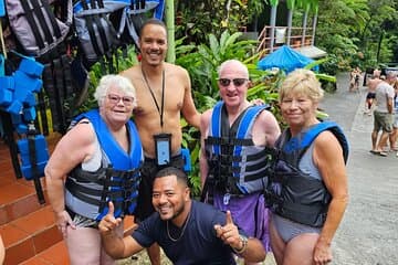 Experiencia de tour de Roseau Valley a Champagne Beach