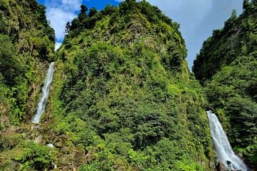 Dominica Abenteuer Wanderung, Schwimmen und Thermalquellen Tour