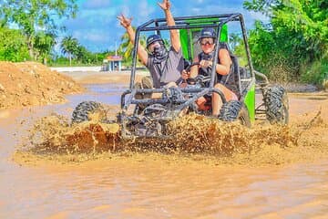 Excursion en VTT et en Buggy à la plage et à la grotte aquatique à Punta Cana